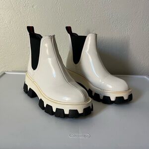 Azalea Wang Chunky White Chelsea Boot